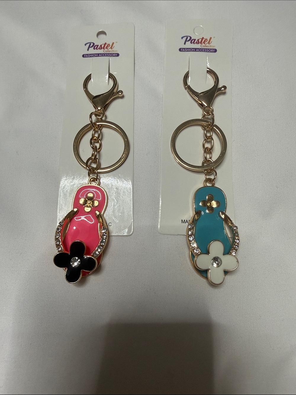 Set of 2 packs Pastels Enamel Flip-Flop Keychain - Pink and Teal